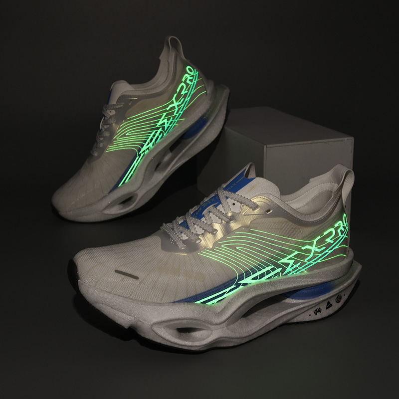 Sepatu Lari Pelat Karbon Ganda - Ultragear Running ulasan dan harga